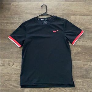 Nike Tennis Crew Neck.